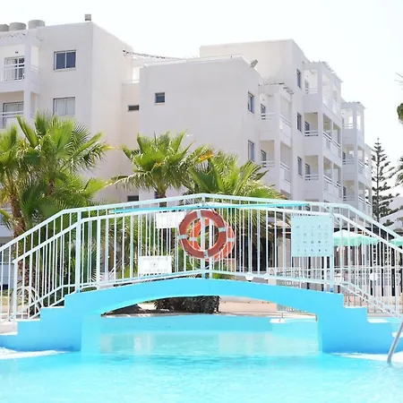 Astreas Beach Hotel Apartments-3